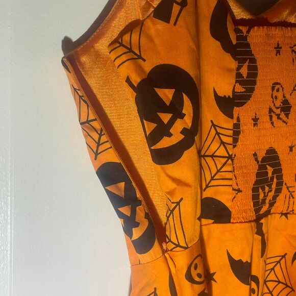 NWOT Women's Halloween Dress Orange Black Dress Pumpkin Spiderweb Mini Goobgs - Picture 8 of 9
